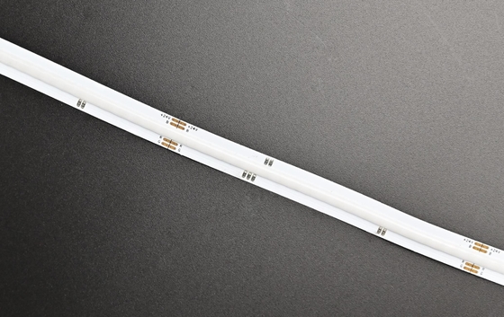 Serie standard flessibile della luce di striscia della PANNOCCHIA di DC24V RGB LED 630 chip