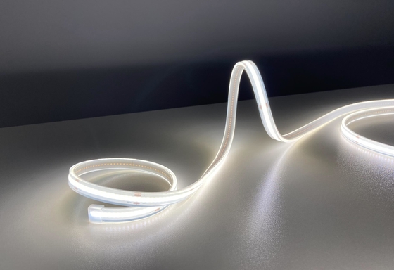 Luce di striscia flessibile della PANNOCCHIA LED della prova dell'acqua dell'estrusione del silicio 24V